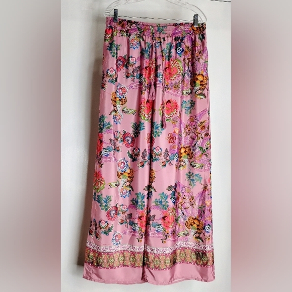 T Tahari Pants - T TAHARI FLORAL PLAZZO PANTS